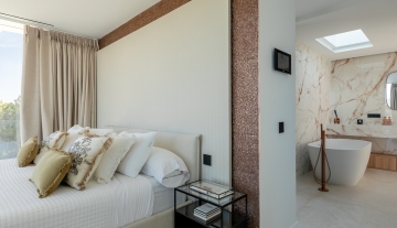 Resa Estates for sale Ibiza Vlla Aixa te koop sale lift sea views bedroom 1.jpg